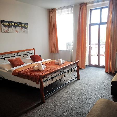 Hotel Palackého 135 Mělník Extérieur photo