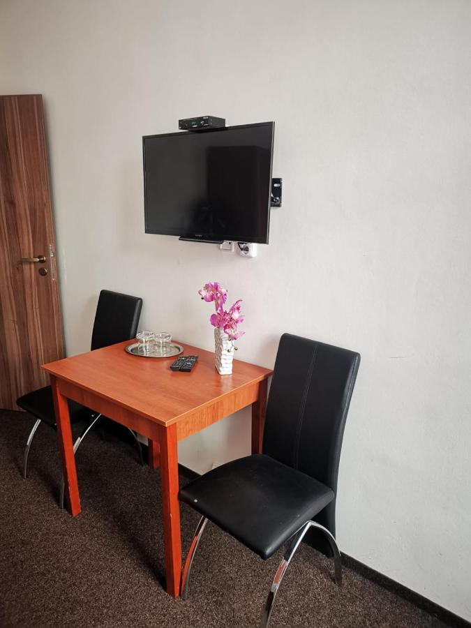 Hotel Palackého 135 Mělník Extérieur photo